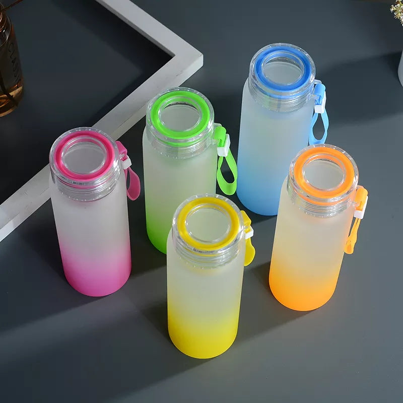 Mazoho 25/50pcs Gradient Color Drinking 17oz Water Bottles Sublimation Frosted Glass Water Bottles With Plastic Lid